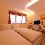 Komfort Apartment Koeln Suedstadt Messenah